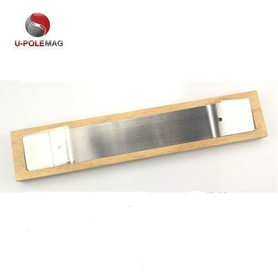 ISO9001 2000 Σύστημα 16 "Αειφόρο ξύλινο μαγνητικό μπλοκ μαχαιριού για οργανωμένη κουζίνα