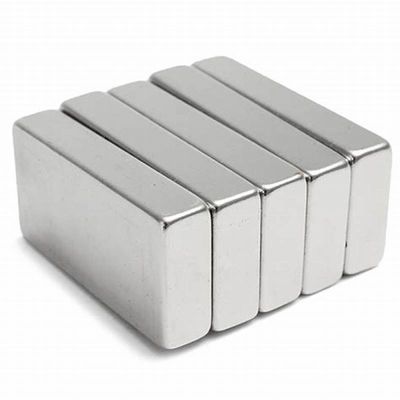 Νεοδύμιο N52 μπλοκ μαγνήτης 50 mm x 30 mm x 10 mm με υπηρεσία επεξεργασίας χύτευσης