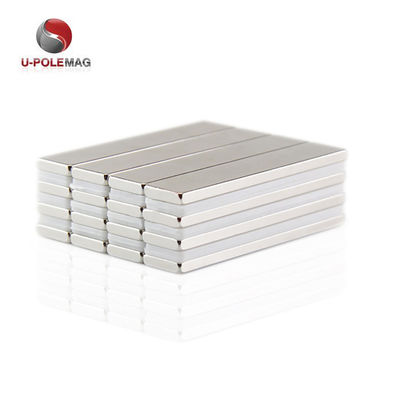 Υψηλή σκληρότητα Vickers N52 ορθογώνιο Custom Bar Neodymium Magnet για ηλεκτρονικό κινητήρα