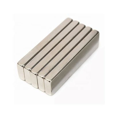 Δυνατός μαγνήτης νεοδύμιου N45 2.5'x0.4'x0.2' σε ορθογώνιο σχήμα για απόδοση