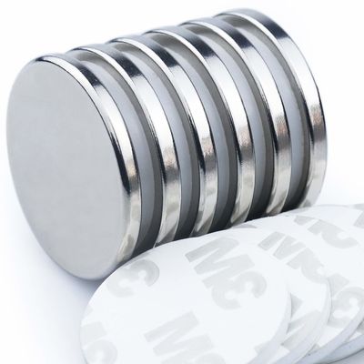 Καθαρισμένοι με NiCuNi Custom NdFeB μαγνήτης N35 N42 N48 N52 Neodymium Disc μαγνήτες με 3M κόλλημα
