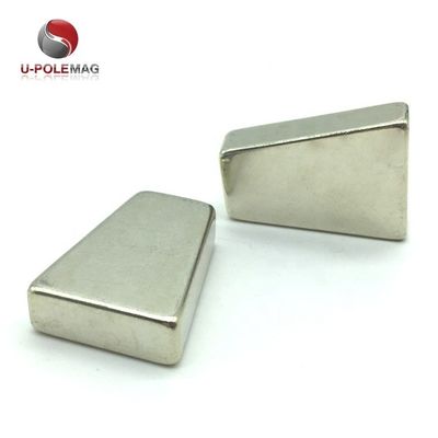 34.66g βαθμός NdFeB υψηλή θερμοκρασία 150 Centigrade 48SH NdFeB μαγνήτες με σχήμα τραπεζιού