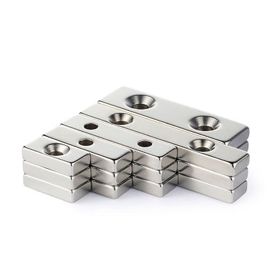10000 Gauss N52SH Δυνατός μαγνήτης μπλοκ με 2 τρύπες Neodymium NdFeB υλικό